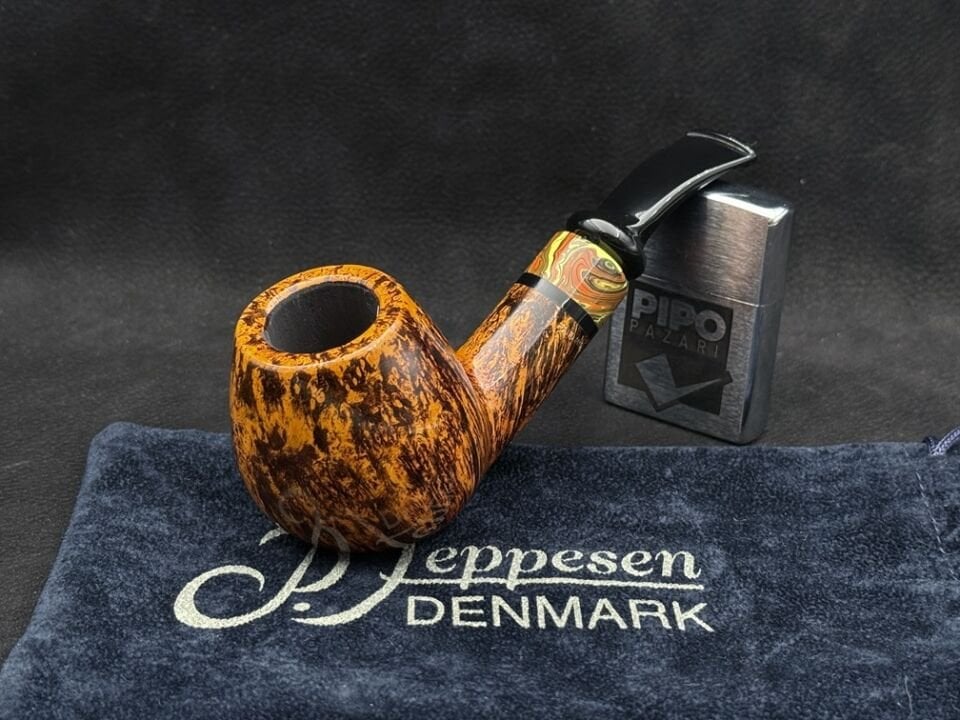 PEDER JEPPESEN IDA EASY CUT GR5 BENT - Renklerin Ritmiyle Şekillenen Zarif Bir Form