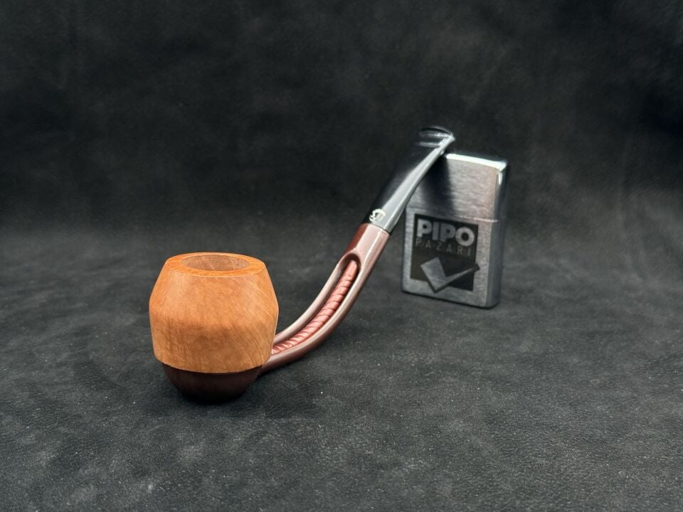 FALCON AN A SMOOTH BAŞLIK - İngiliz Mühendisliğinde Modüler Zarafet