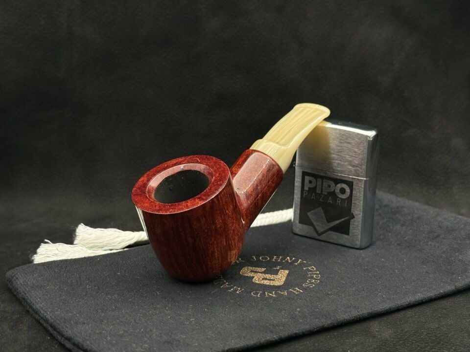 JOHNY PIPES REVERSE CALABASH 422 - Briar'ın Fısıltısına Uyan Bir Mimari
