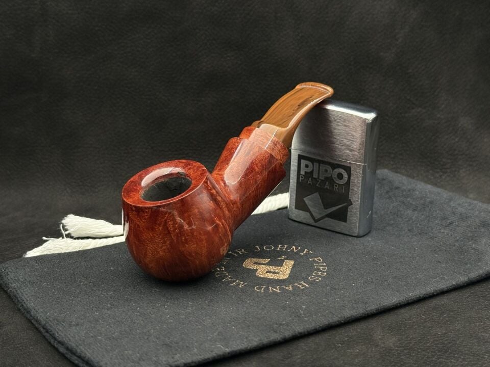 JOHNY PIPES REVERSE CALABASH HANDMADE 403 - Kavislerde Gizlenen Sakin Karakter