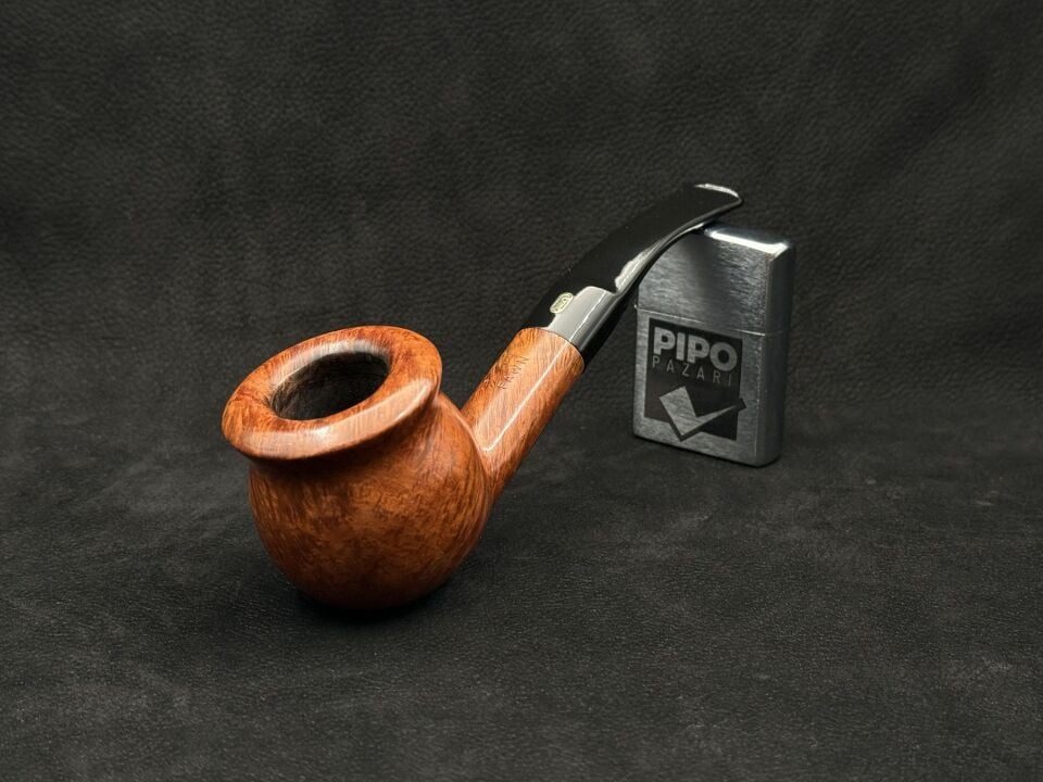 JOBEY FAWN E52 EXTRA TULIP BENT | Klasik Formların Dışında Daha Organik Bir Çizgi