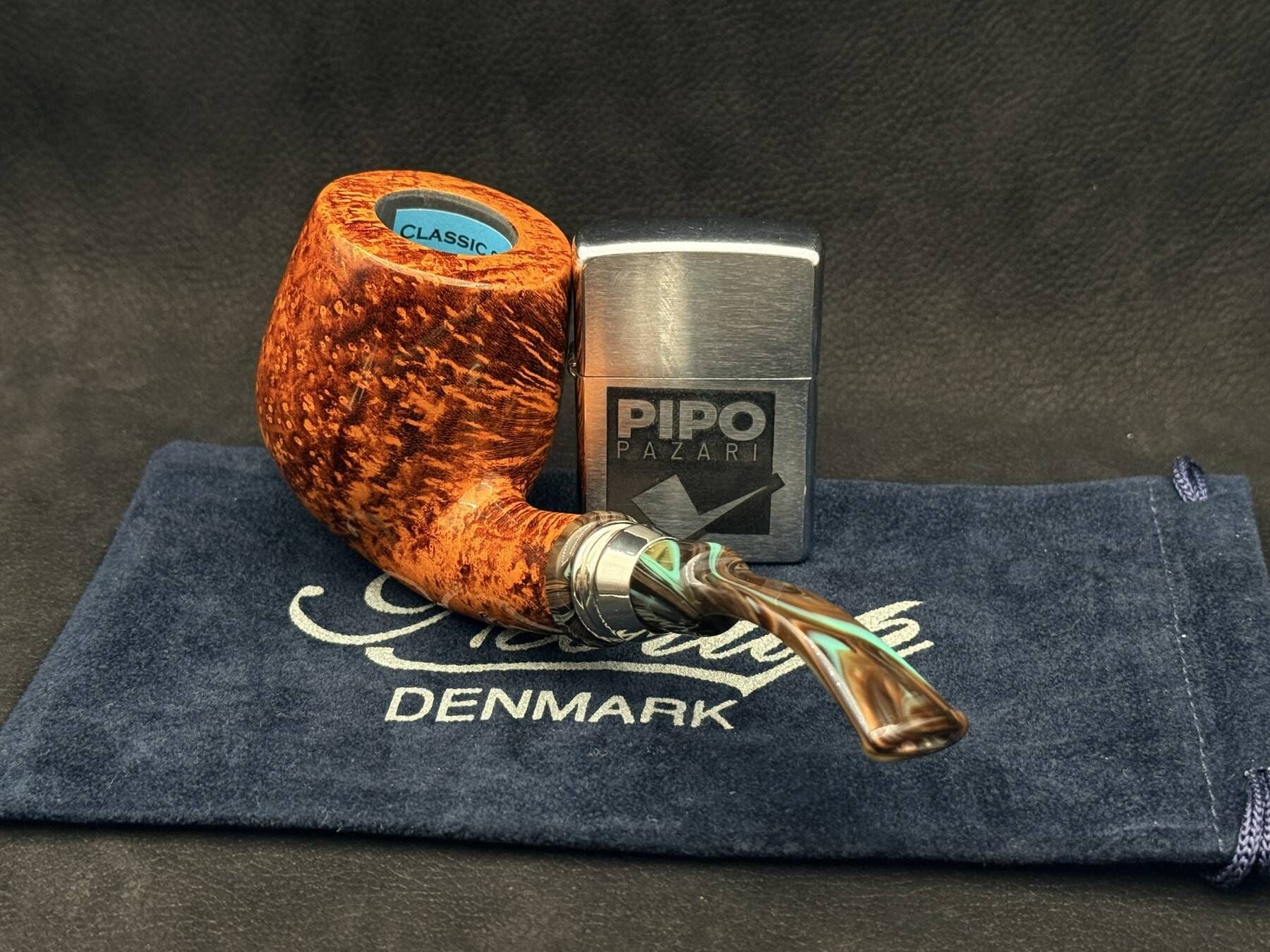 Peder Jeppesen – Neerup Classic GR5 Bent Pipo | Doğal Tonlarda Akıcı Zarafet