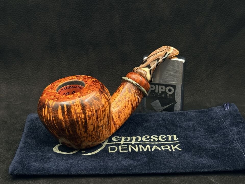 Peder Jeppesen Ida Easy Cut GR4 Bent Pipo | Ahşap Yüzük ve Krem Ağızlık Uyumuyla