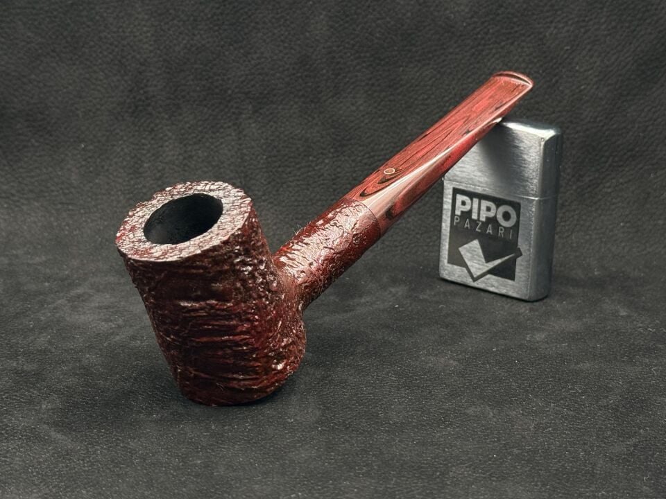 Ashton Brindle XXX 225 Poker Estate Pipo | Dengeli & Karakterli İngiliz Stil