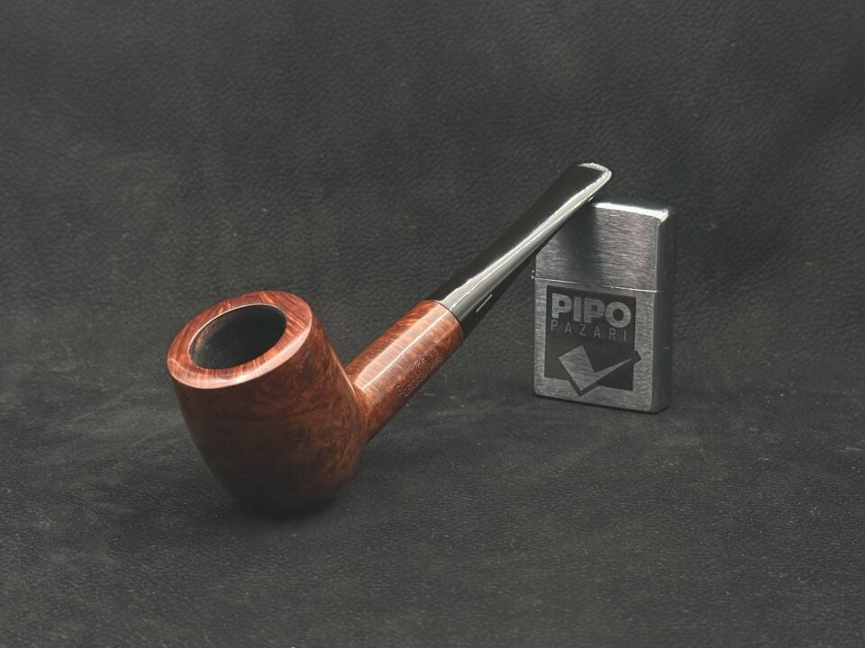 Comoy’s The Golden Arrow 185 Billiard Estate Pipo | Zamansız & Dengeli İngiliz Klasik