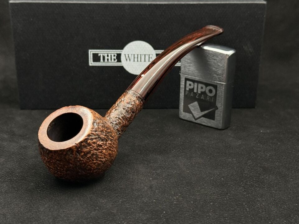 Dunhill Cumberland 4407 Prince Sandblast Pipo | İkonik İngiliz Zarafeti & Cumberland Karakteri