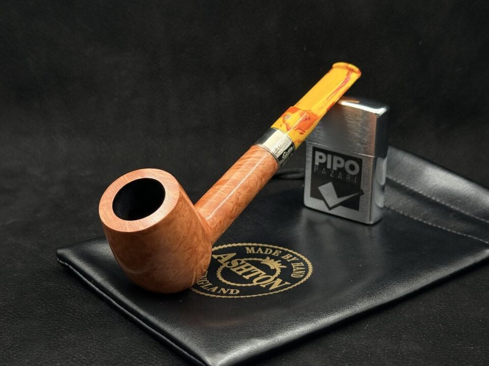 Ashton Sovereign XX Lovat Smooth Pipo | Gümüş Detay & Sarı Harelİ Ağızlık