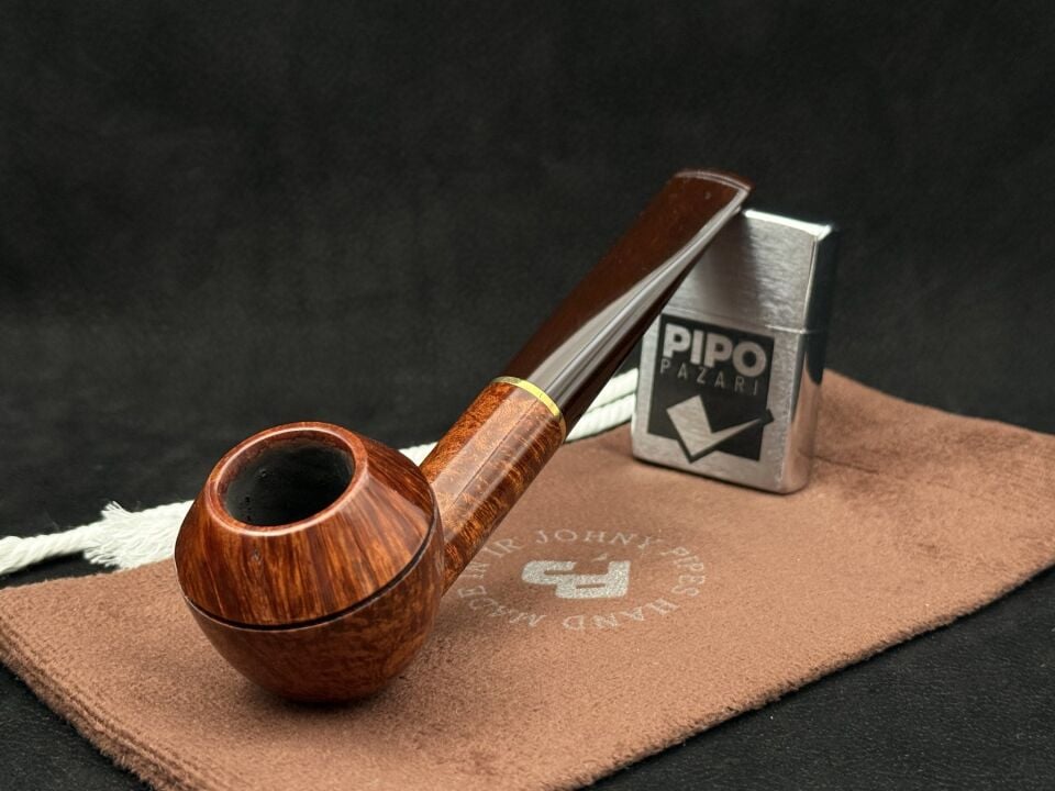 Johnypipes Cumberland 216 Billard Pürüzsüz Pipo | Zarif ve Dengeli Billard Form