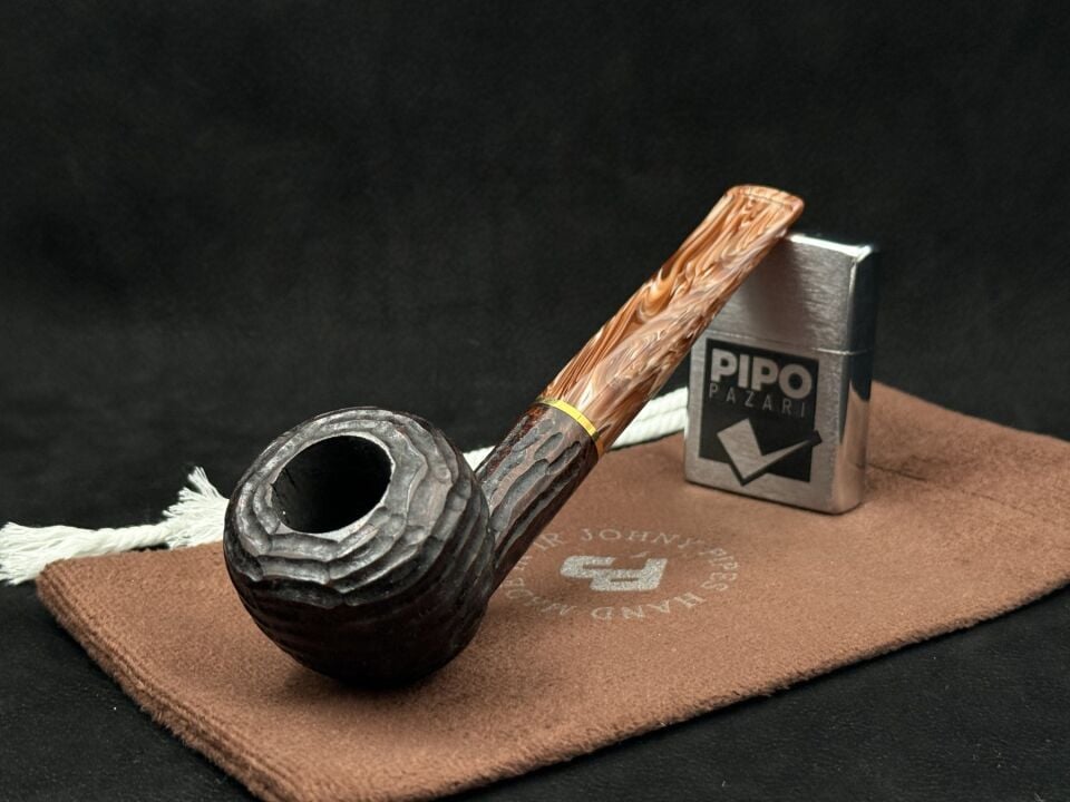 Johnypipes Rustic 228 Billard Rustik Pipo | Katmanlı Doku & Kontrast Geçiş