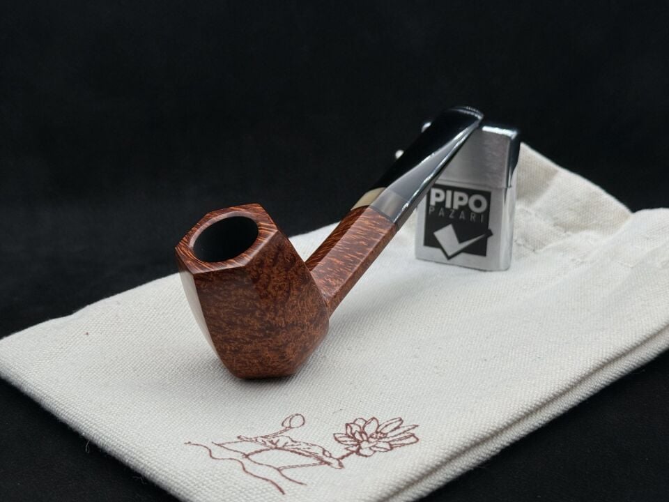 Li An Altıgen Billiard | Geometriyle Şekillenen Briar
