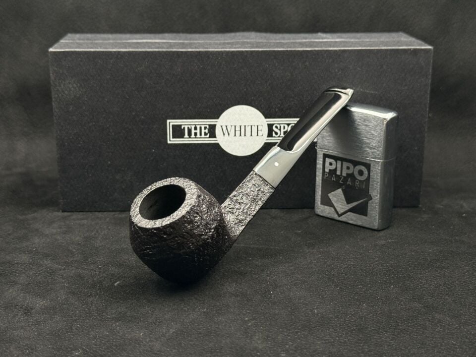 Dunhill Shell Briar 3204 | Yeniye Çok Yakın Kondisyonda Bulldog